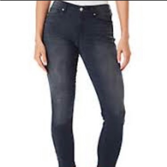 Vintage America Denim - VINTAGE AMERICA. Wonderland Skinny Ankle. Faded blue washed jeans. Size …